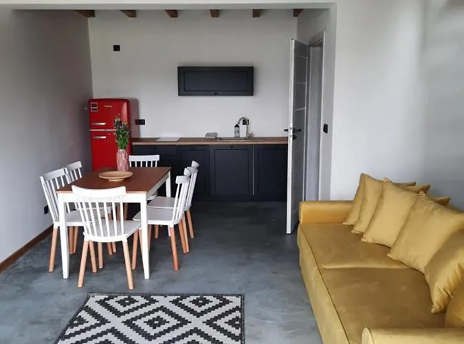 Na Milej Nowecin * 莱鲍